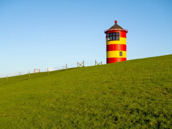 Pilsum, faro en el Mar del Norte de Alemania . — Foto de Stock