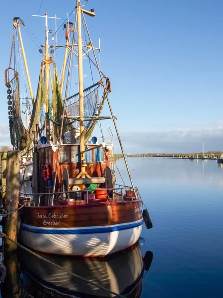 Greetsiel, fiskebåtar. — Stockfoto