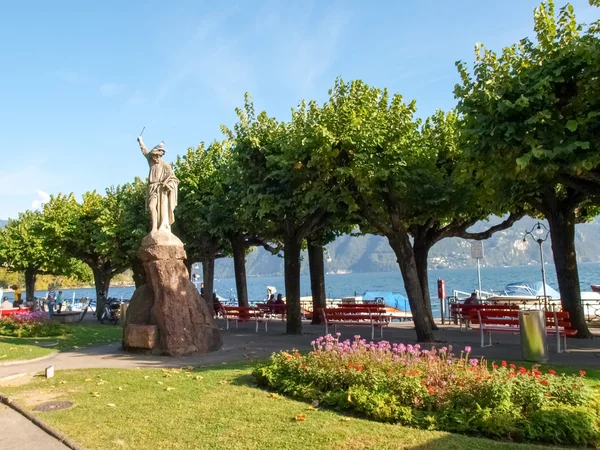 Lugano, Suiza. Estatua de Guillermo Tell —  Fotos de Stock