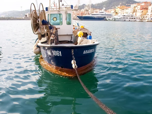 Fishing boats moored — Stock Photo, Image