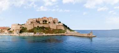 Kasaba Calvi feribotuna