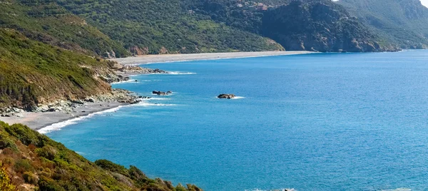 Cap Corse, der Strand von Nonza. — Stockfoto