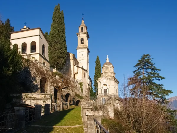 Moltrasio, vue sur l'église — Photo