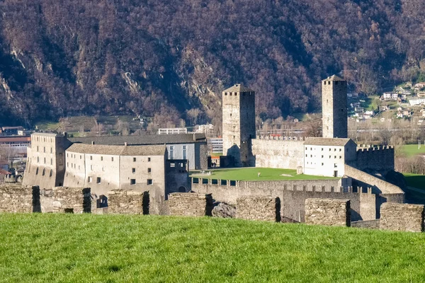 Bellinzona, pohled Castelgrande — Stock fotografie