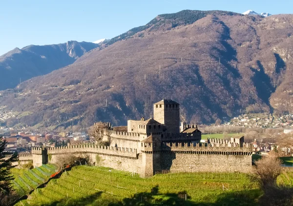 Bellinzona, zamek Montebello — Zdjęcie stockowe