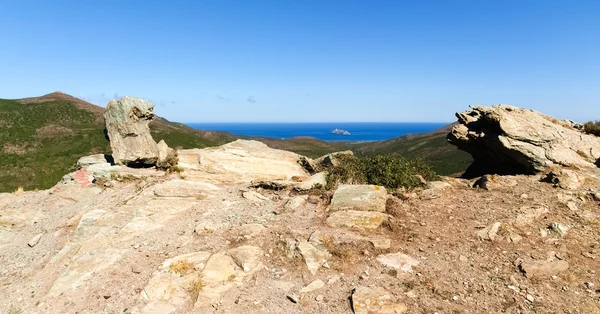 Farol de giraglia ilha — Fotografia de Stock