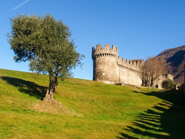 Bellinzona, Castillo de Montebello — Foto de Stock