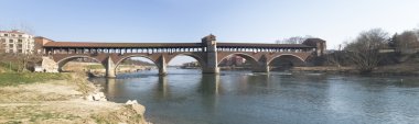 Pavia, kapalı köprü Nehri Ticino
