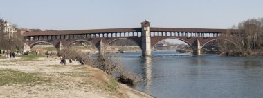 Pavia, kapalı köprü Nehri Ticino