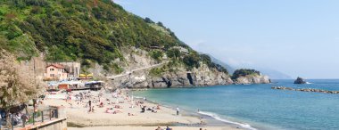 bir monterosso al mare denizde