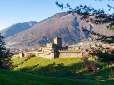 Bellinzona, Montebello Castle