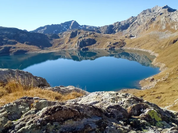 Lago de Naret —  Fotos de Stock