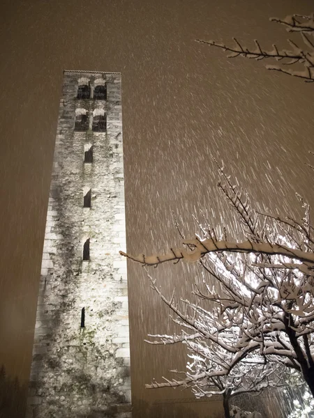 Queda de neve à noite — Fotografia de Stock