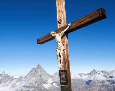 Zermatt, İsviçre: Matterhorn Buzul Cenneti, Hıristiyan geçişi 383 metre yükseklikte