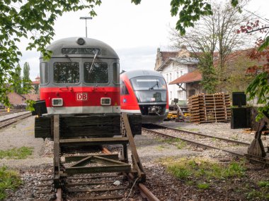 Lindau depo istasyonunda durdu demiryolu lokomotifler