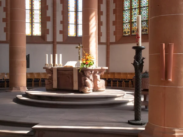 Altar iluminado por el sol — Foto de Stock