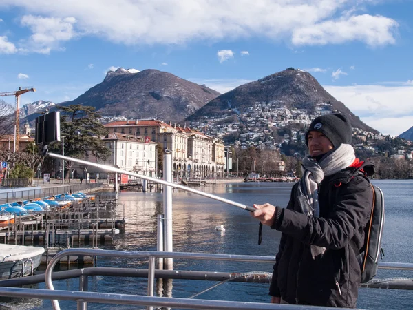 Asiatico turista tiro un selfie — Foto Stock