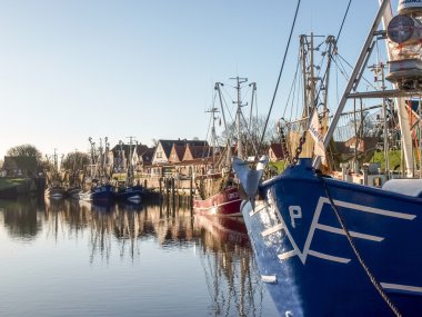 Greetsiel, balıkçı tekneleri.