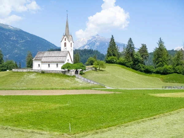 Мбаппе, Ури, Швейцария: Urserental — стоковое фото