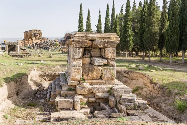 Pamukkale, Truthahn. archäologische Ausgrabungen in der Nekropole von Hierapolis — Stockfoto