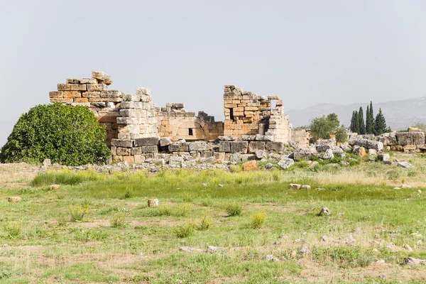 Hierapolis, Türkiye. Bizans (IV yüzyılda reklam Kuzey kapısı görünümünü) — Stok fotoğraf