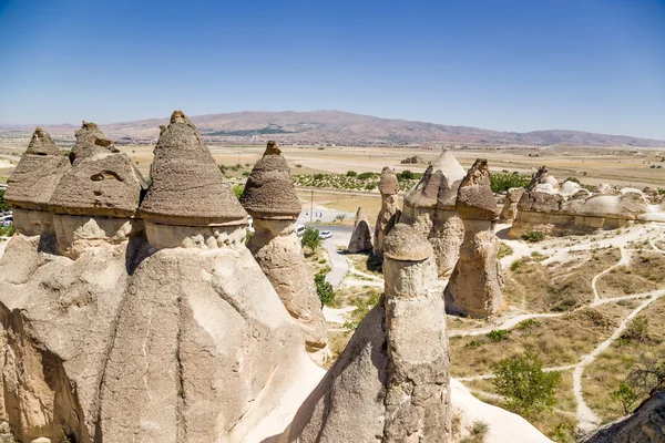 Capadocia, Turquía. Fantásticos pilares de la intemperie Valle del Pashabag (Valle de los Monjes ) — Foto de Stock