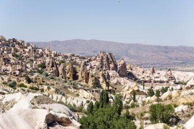 Kapadokya. Rock-kale Uçhisar ve çevredeki pitoresk Vadisi alt kısmında