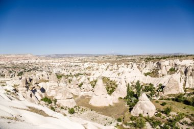 Kapadokya. Ayrışma Uçhisar town yakınındaki şartını dağ Vadisi