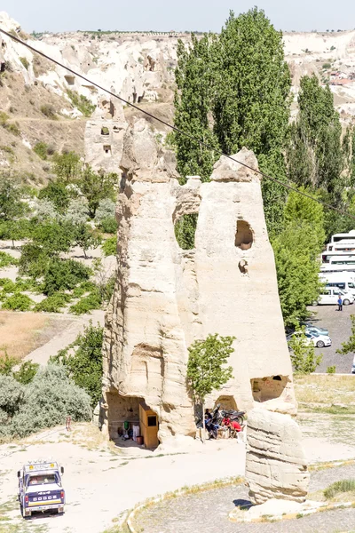 CAPPADOCIA, TURQUIA - JUN 25, 2014: Foto da igreja antiga, esculpida na rocha — Fotografia de Stock