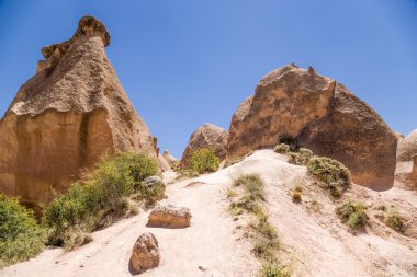Türkiye, Cappadocia. Devrent Vadisi (aykırı) ayrışma sütunlar