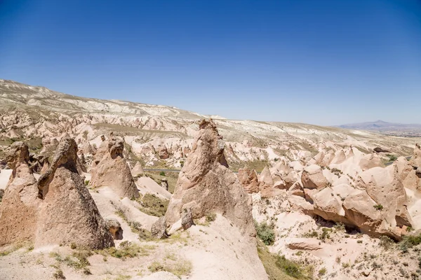 Cappadocia, Turkey. Landscape with bizarre figures of weathering in a mountain valley Devrent — Stock Photo, Image