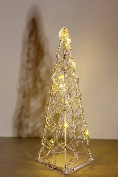 Arbre Noël Électrique Décoratif Plastique Transparent Avec Éclairage Dans Des — Photo
