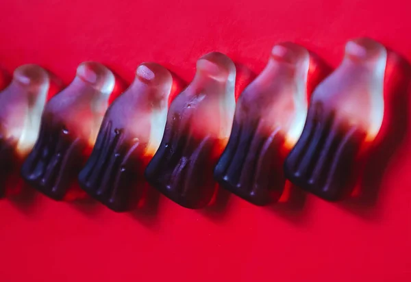 Jalea Caramelos Gomosos Fila Forma Botella Cerca —  Fotos de Stock