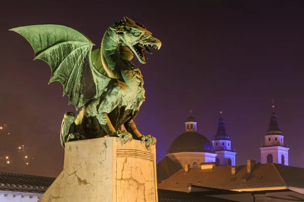 Dragon on the Dragon bridge — Stock Photo, Image