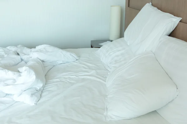 Hotel bedroom in morning — Stock Photo, Image