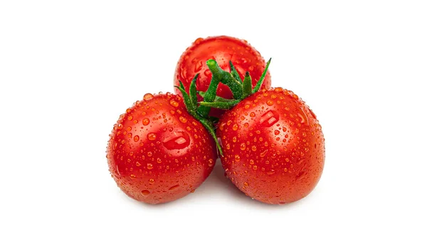 Tomates cherry frescos con gotas de agua sobre un fondo blanco. — Foto de Stock