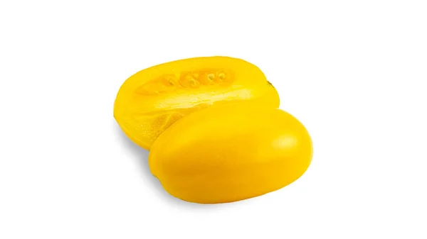 Gele tomaat langwerpige vorm op een witte achtergrond. Tomatenvariëteit Gouden citroen of Akmore Treasure. — Stockfoto
