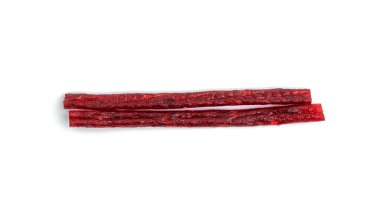 Beyaz arka planda et sosisi. Yüksek kalite fotoğraf