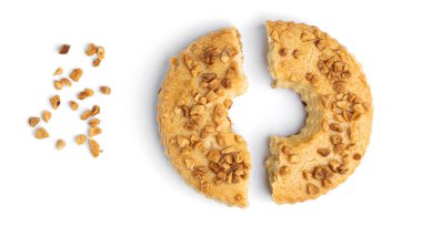 Beyaz arka planda izole edilmiş fıstık kurabiyeleri. Yüksek kalite fotoğraf