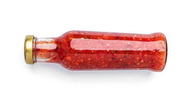 Paprika sosu beyaz arka planda izole edilmiş. Yüksek kalite fotoğraf