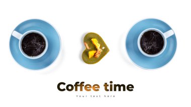 Beyaz arka planda kahve ve çiğ çikolata. Uzun başlık pankartı biçimi. Panorama web sitesi başlık pankartı. Yüksek kalite fotoğraf