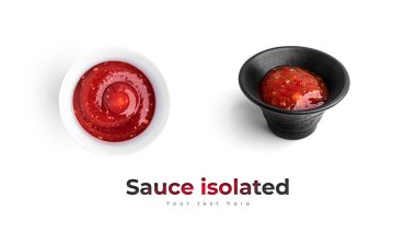 Ketçap beyaz arkaplanda izole edildi.