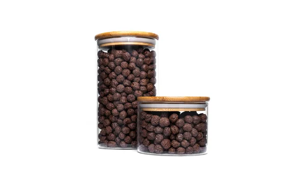 Čokoládové Kuličky Skleněné Sklenici Izolované Bílém Pozadí Rychlá Snídaně Kvalitní — Stock fotografie