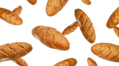 Beyaz arka planda gevrek. Uçan somun. Düşen ekmek.