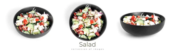 Salată cu castraveți, roșii feliate și ceapă izolată pe un fundal alb . — Fotografie, imagine de stoc