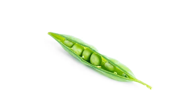 Guisantes verdes aislados sobre un fondo blanco. — Foto de Stock