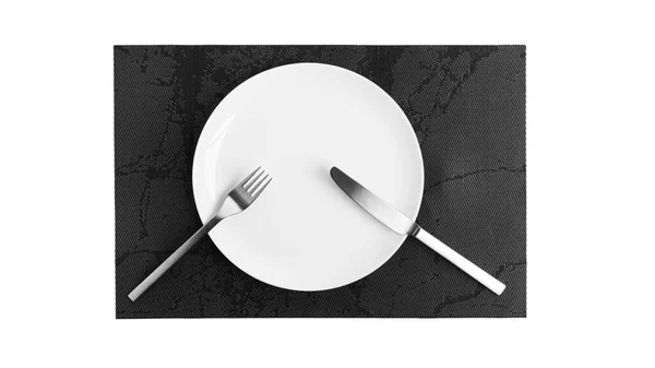 Língua gestual com talheres. Um prato com talheres isolado em um fundo branco. Placa, faca, garfo sobre um fundo branco. — Fotografia de Stock