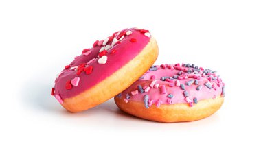 Çörek beyaz bir arka planda izole edilmiştir. Çörek izole edilmiş..