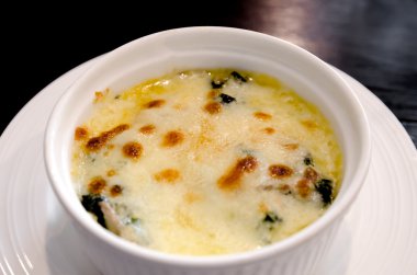 Fırında ıspanak birleştirmek krem, fırında ıspanaklı peynirli