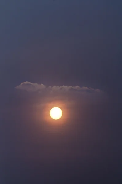 Sol, solnedgång, moln — Stockfoto